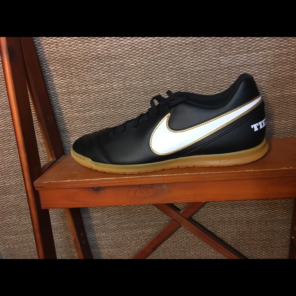 Nike Tiempo Rio III - Size US 12- *NEW*